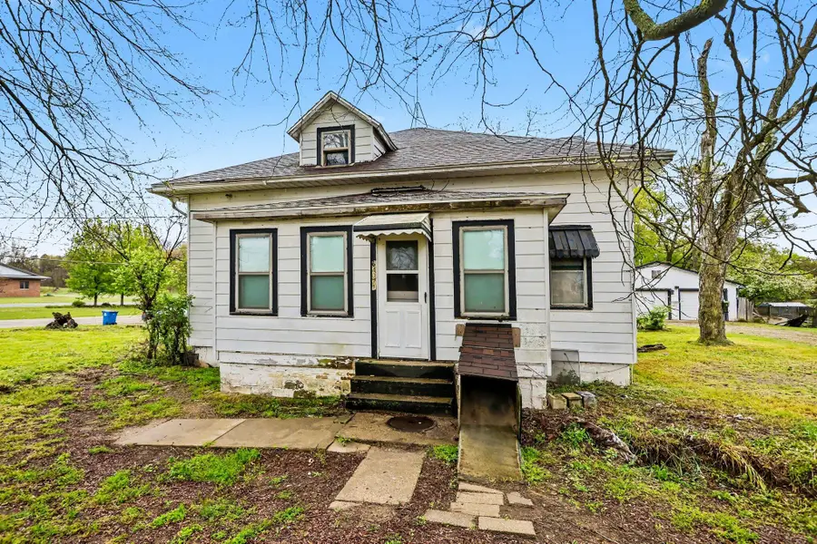 64071 M 40, Lawton, MI 49065 - #3
