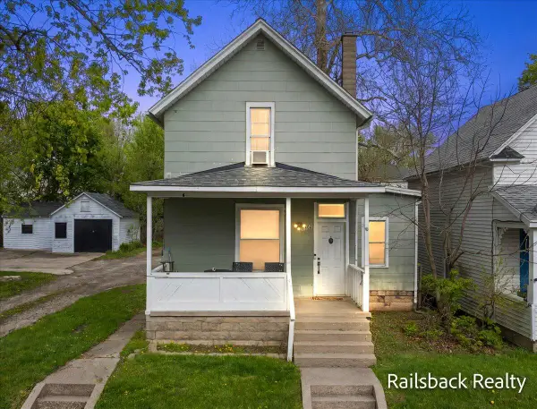 1302 Ford Avenue Ne, Grand Rapids, MI 49505
