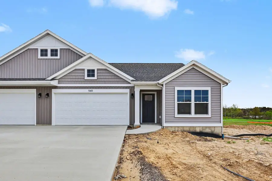 949 Scioto Drive Nw #17, Comstock Park, MI 49321 - #2