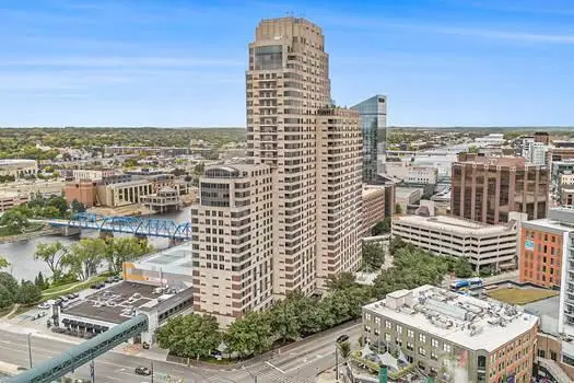 118 Campau Circle Nw #1704, Grand Rapids, MI 49503 - #2