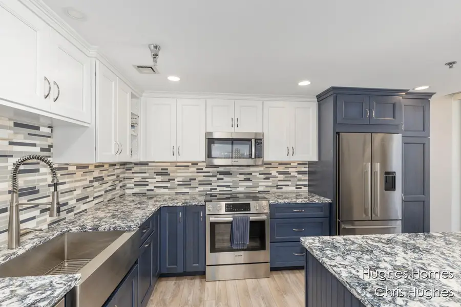 118 Campau Circle Nw #1704, Grand Rapids, MI 49503 - #3