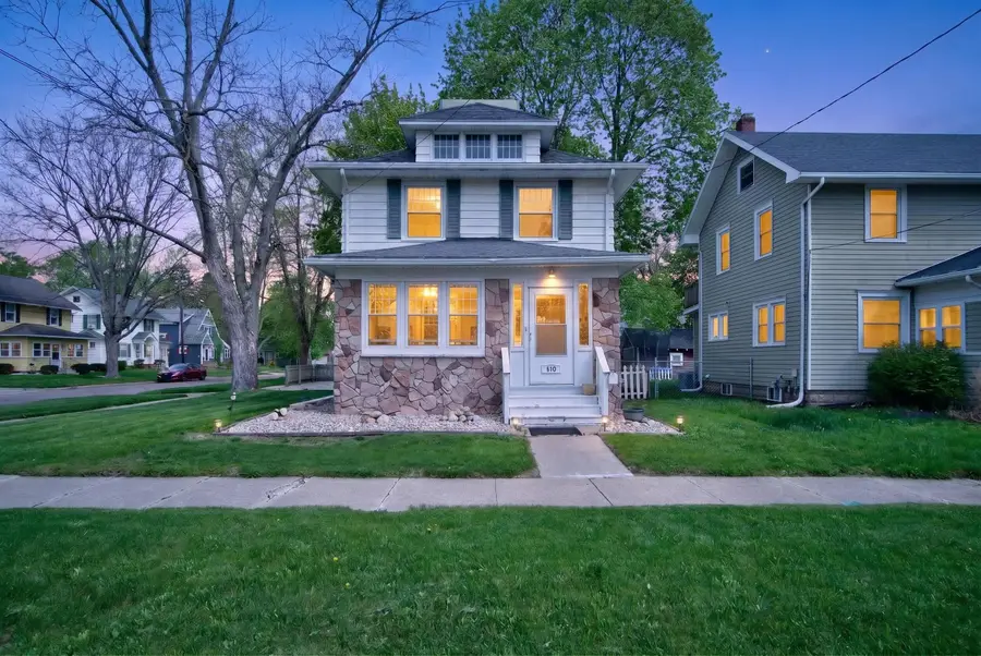 810 Union Street, Jackson, MI 49203 - #2