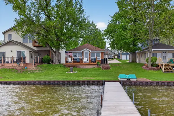 246 Ackerson Lake Drive, Jackson, MI 49201
