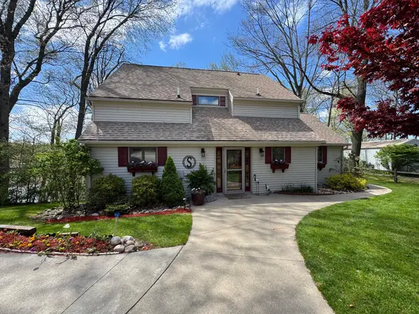 11003 South, Plainwell, MI 49080