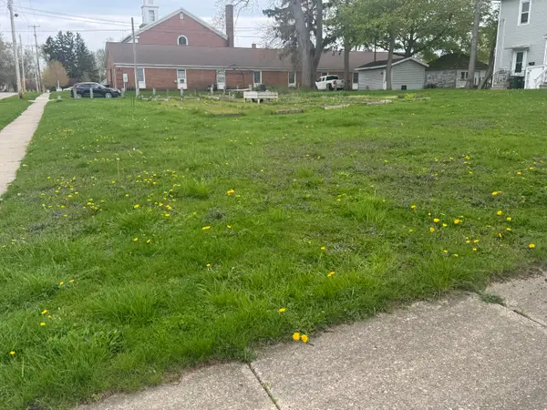 1125 W Grand Avenue, Muskegon, MI 49441