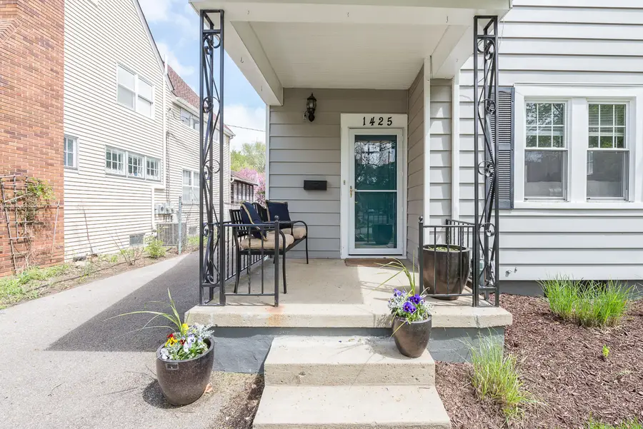 1425 E Park Place, Ann Arbor, MI 48104 - #2