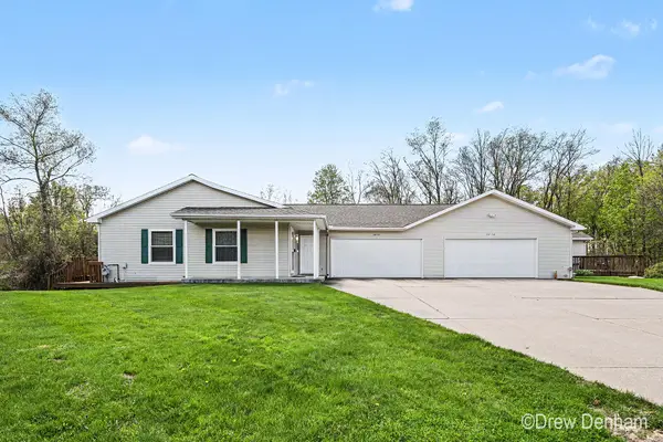 2674 Walnut Hills Court Se, Grand Rapids, MI 49512