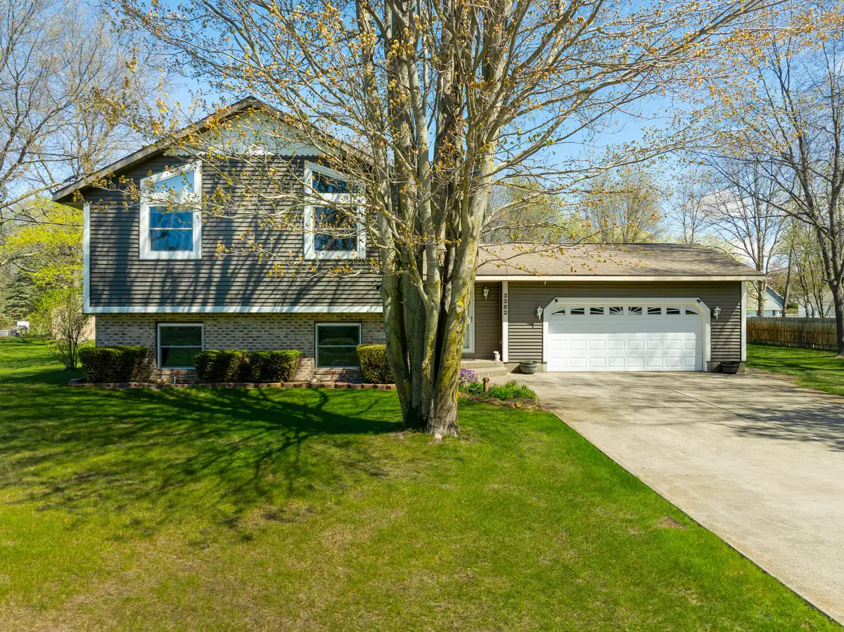 3382 Sunset Drive, Muskegon, MI 49444 - #1
