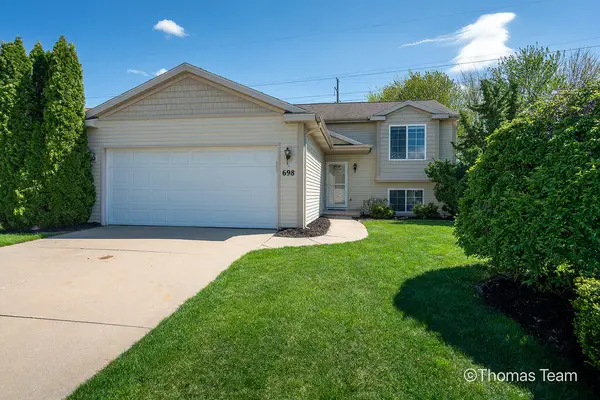 698 Silver Brook Drive Se, Grand Rapids, MI 49548