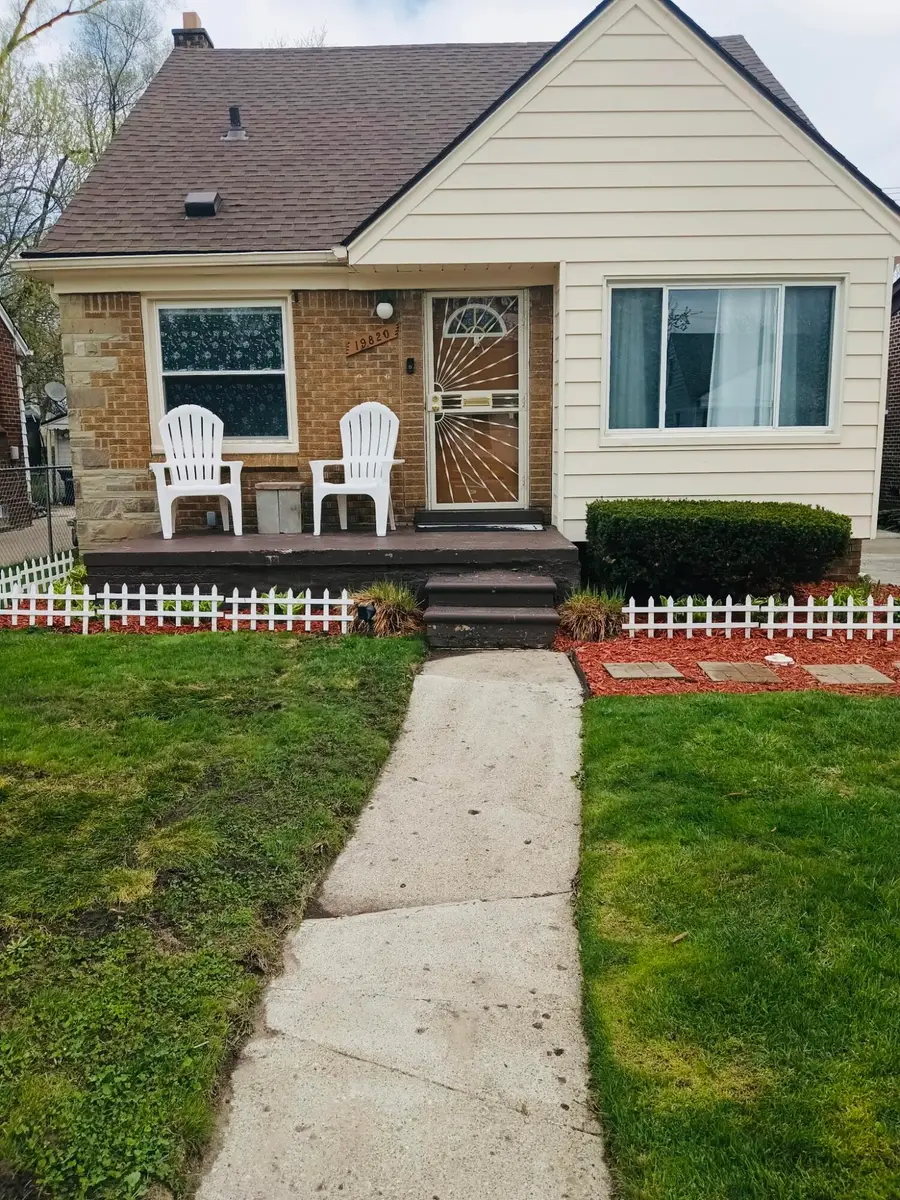 19820 Grandview Street, Detroit, MI 48219 - #2