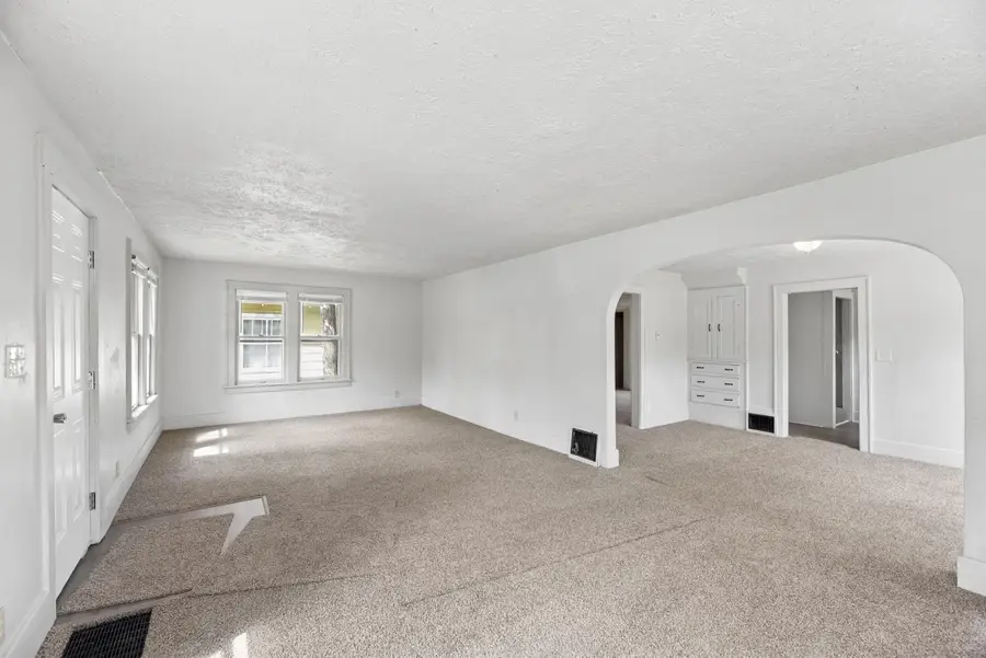 1135 Lavette Avenue, Benton Harbor, MI 49022 - #3