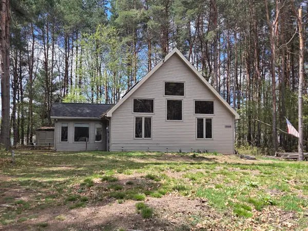 7709 Lakeview Drive, Canadian Lakes, MI 49346