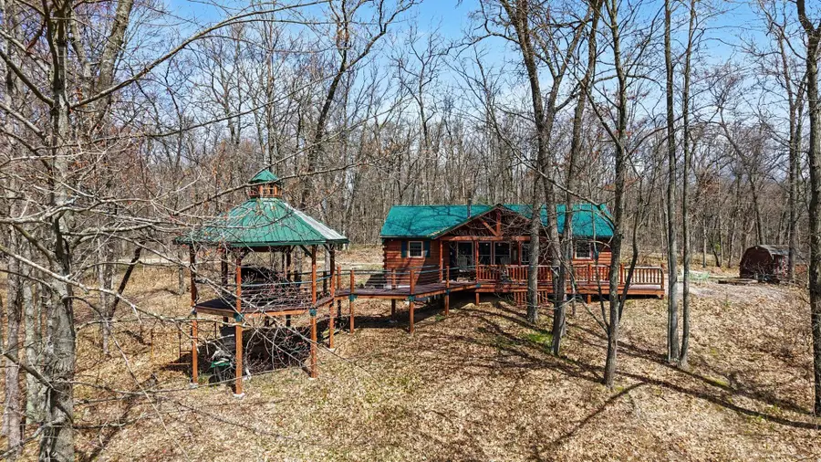94 W Roosevelt Road, Bitely, MI 49309 - #2