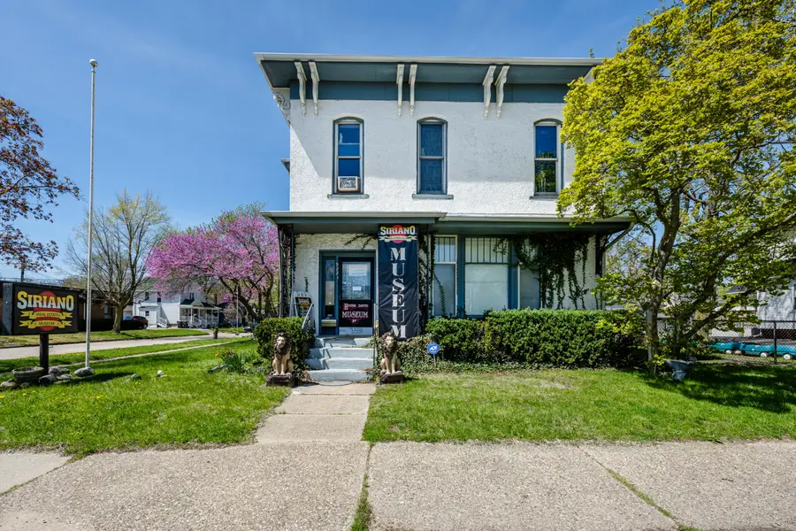 922 Main Street, Saint Joseph, MI 49085 - #2