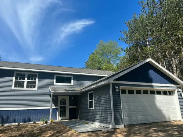 891 N White Birch Drive, Ludington, MI 49431