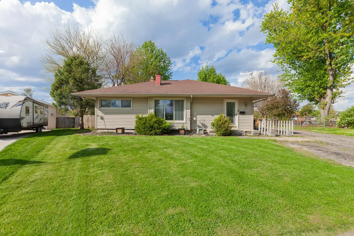 260 Renfrew Avenue, Adrian, MI 49221 - #1