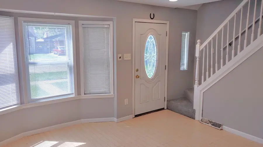 25906 Currier Street, Dearborn Heights, MI 48125 - #3