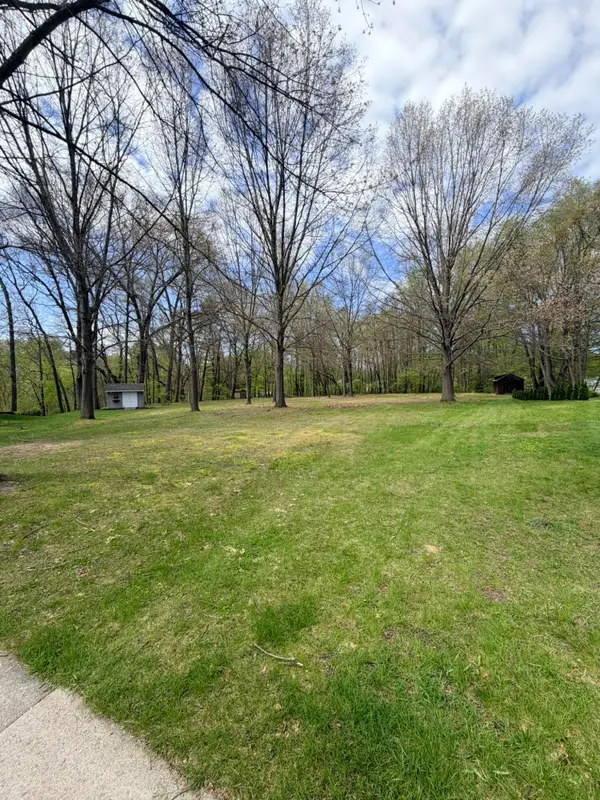 1435 Silver Creek Place, St. Joseph, MI 49085