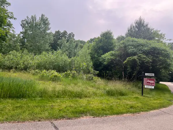 2138-2200 Shelter Pointe Drive, Kalamazoo, MI 49008