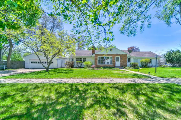 1115 Oakdale Avenue, Jackson, MI 49203