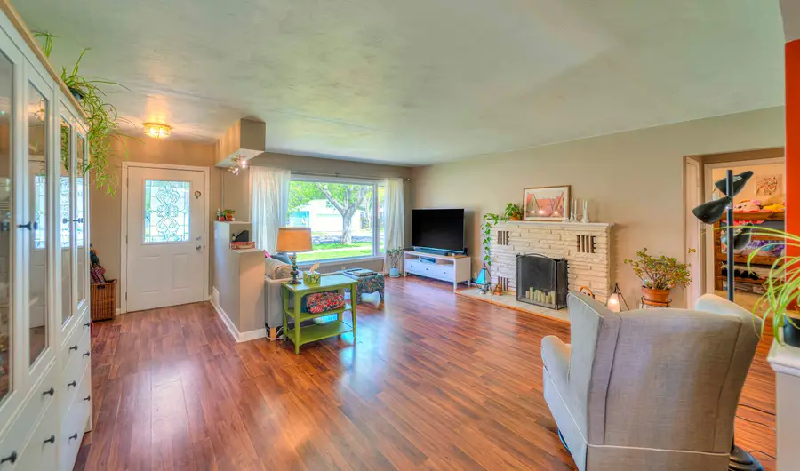 1115 Oakdale Avenue, Jackson, MI 49203 - #3