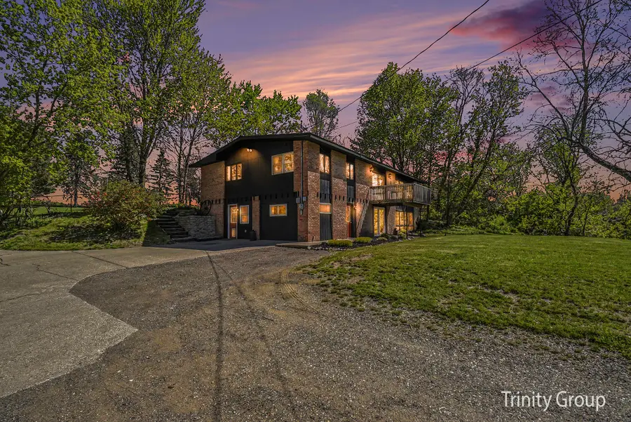 1281 Quincy Street Sw, Grandville, MI 49418 - #2
