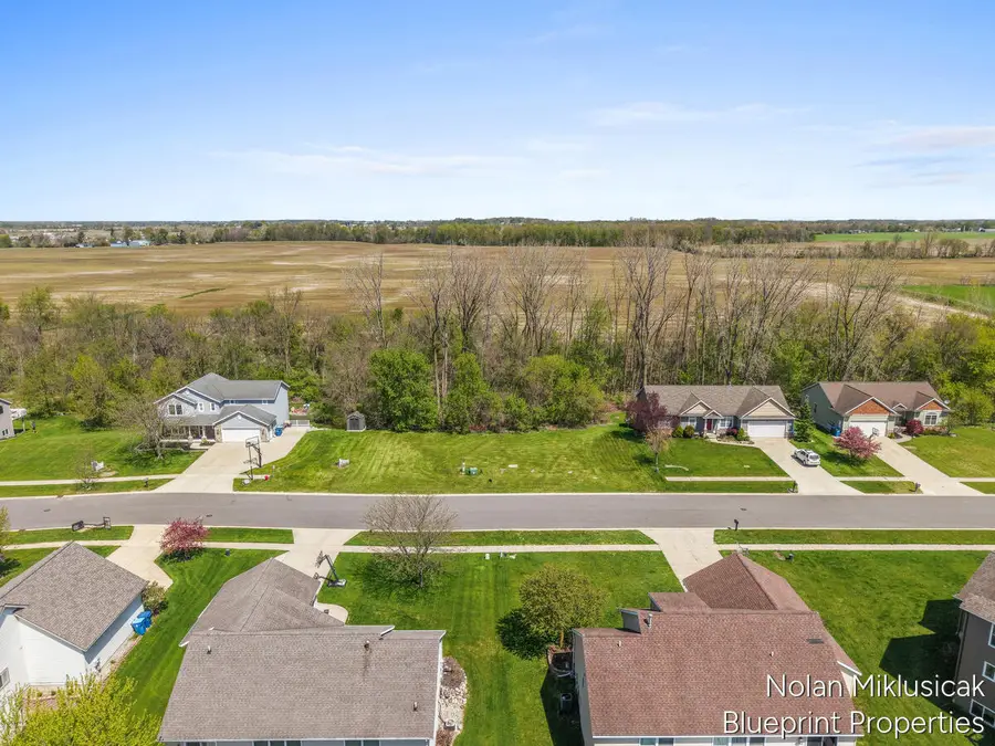 349 Creekside Drive, Coopersville, MI 49404 - #2