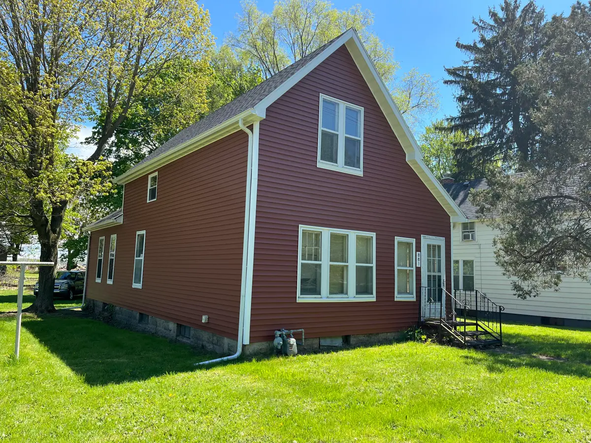 861 Paw Paw Avenue, Benton Harbor, MI 49022 - #1