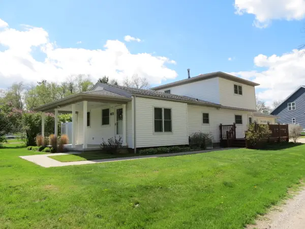 8672 Creston, Pinckney, MI 48169