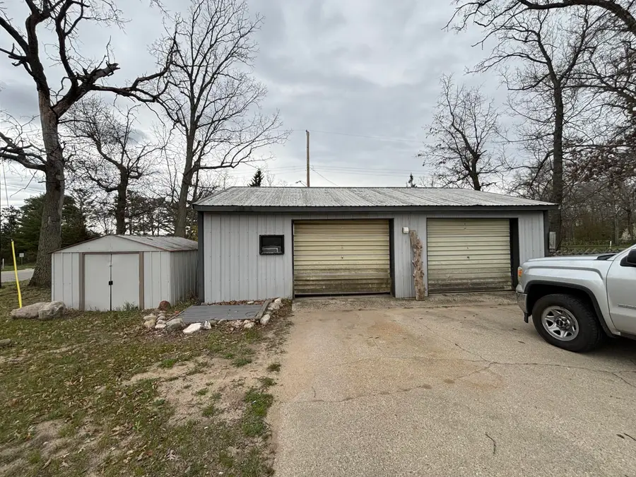 1578 E Pine Hill Avenue, White Cloud, MI 49349 - #3
