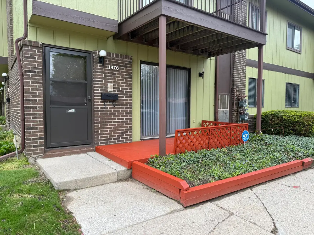 1476 W Chateau Vert, Ypsilanti, MI 48197 - #1