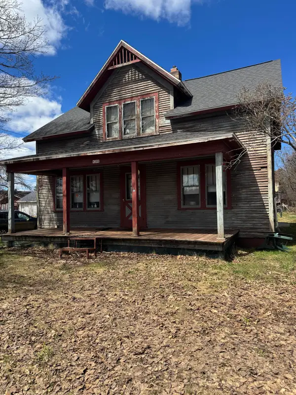 200 Nicholas Avenue, Marquette, MI 49855