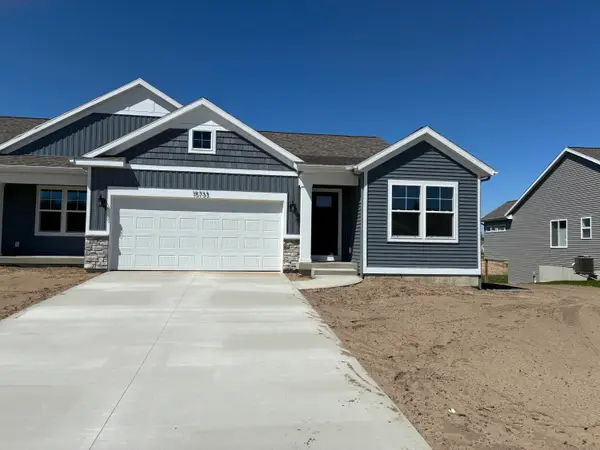 15733 Hawley Drive #31, Grand Haven, MI 49417