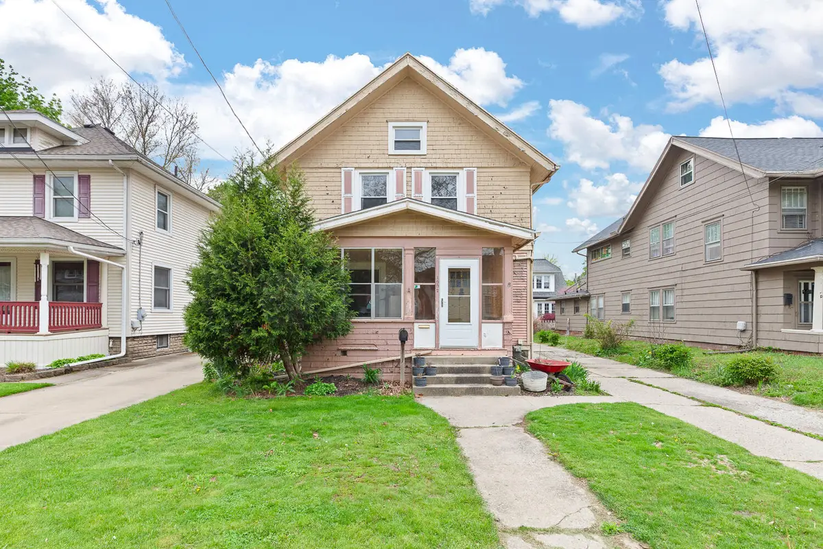 1002 S West Avenue, Jackson, MI 49203 - #1