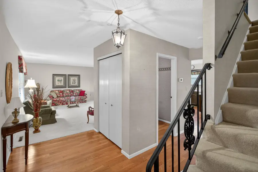 1612 N Dade Drive, Jackson, MI 49203 - #3