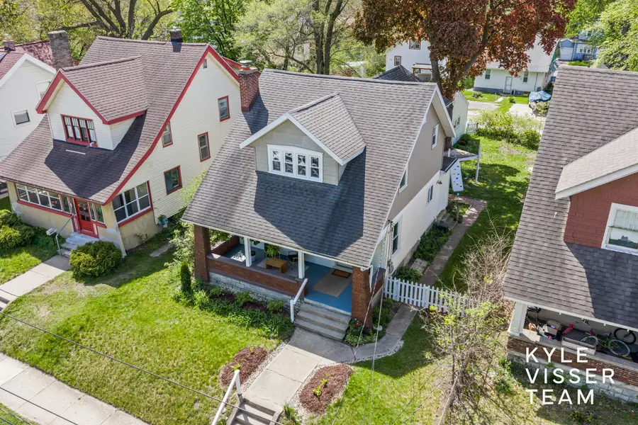 1106 Watkins Street Se, Grand Rapids, MI 49507 - #2