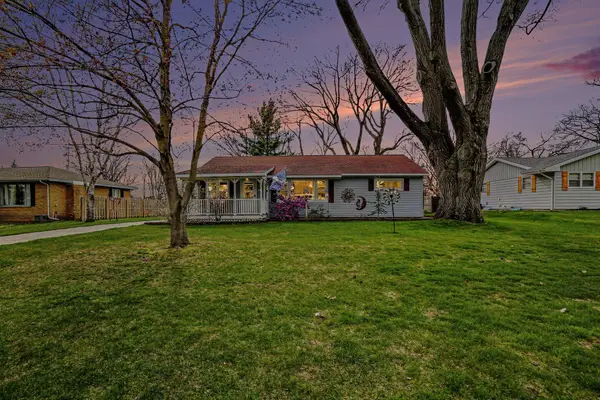 1033 N Beechwood Street, Ludington, MI 49431