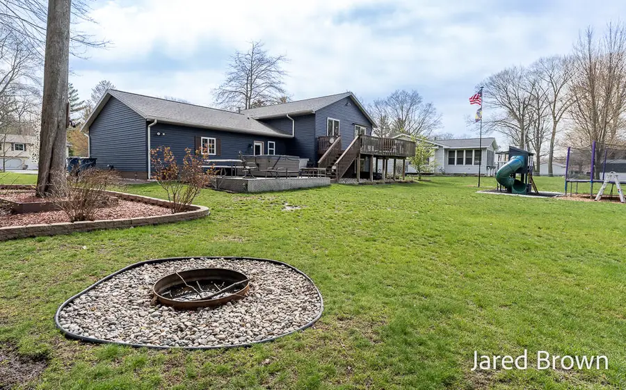 19159 Pine Grove Court, Spring Lake, MI 49456 - #2