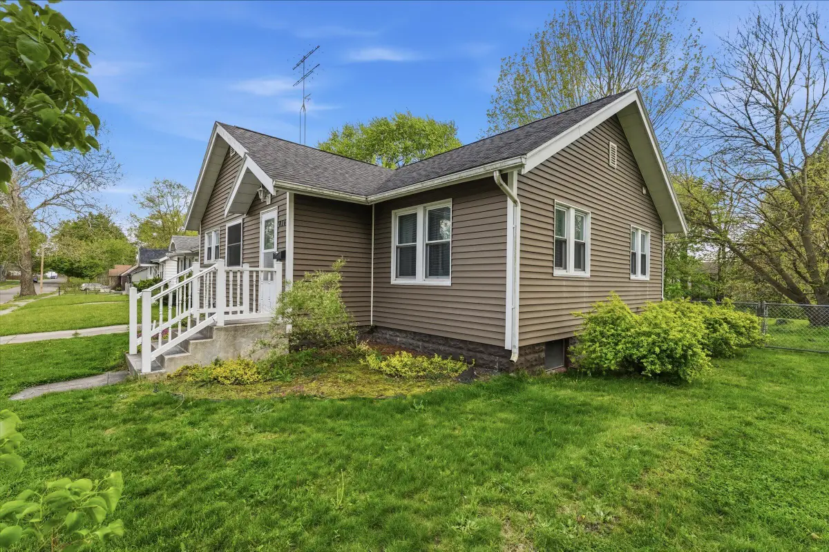 816 Burns Street, Niles, MI 49120 - #1