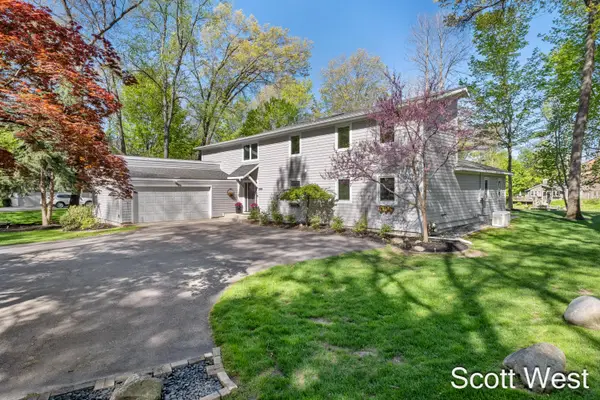 2909 Cascade Springs Drive Se, Grand Rapids, MI 49546
