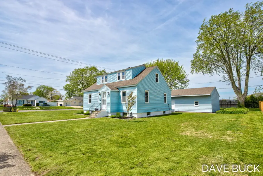 283 W 28th Street, Holland, MI 49423 - #3