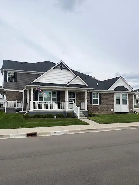 410 Maple Cove Circle #1, Saline, MI 48176