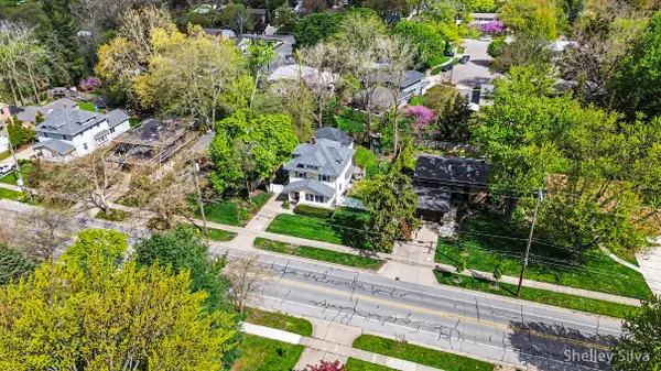2217 Boston Street Se, East Grand Rapids, MI 49506