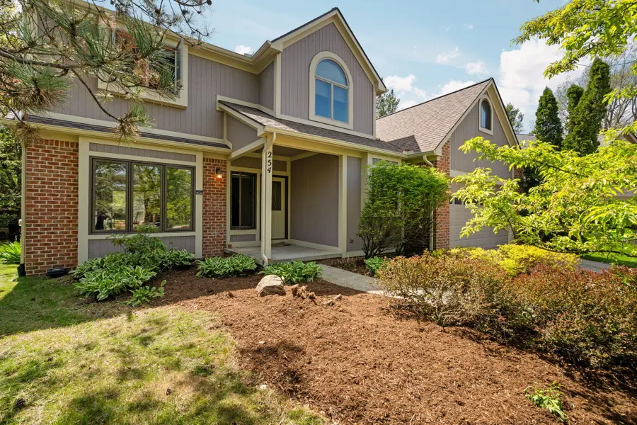 254 Hunters Trail, Ann Arbor, MI 48103 - #3
