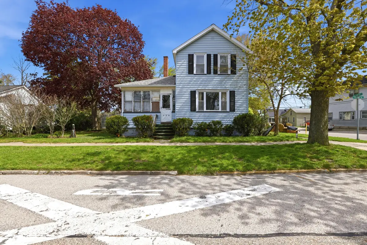 533 Fulton Street, Grand Haven, MI 49417 - #1