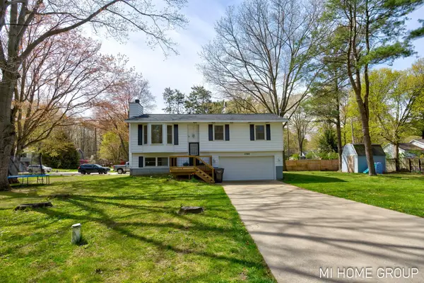 17160 5th Street, Holland, MI 49424