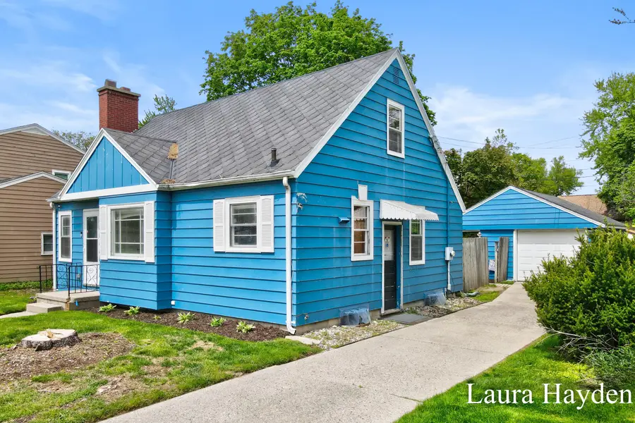 1910 Gordon, Lansing, MI 48910 - #2