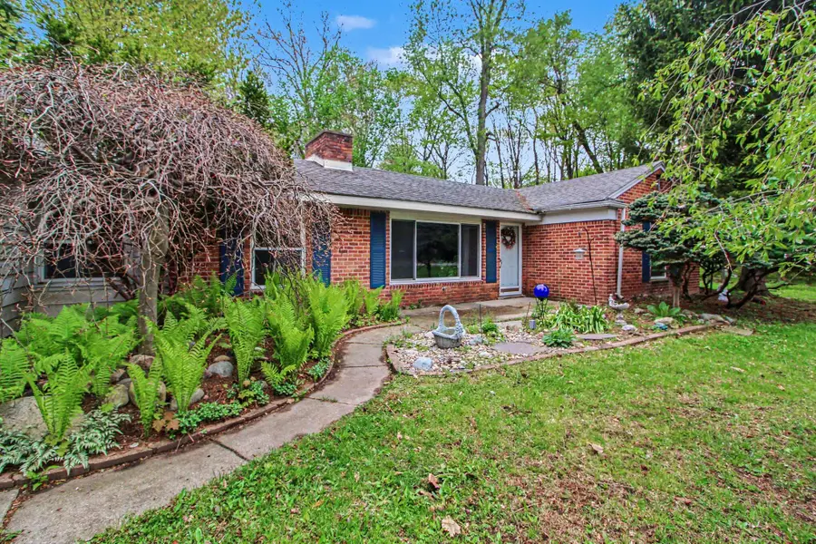 32633 6 Mile Road, Livonia, MI 48152 - #3