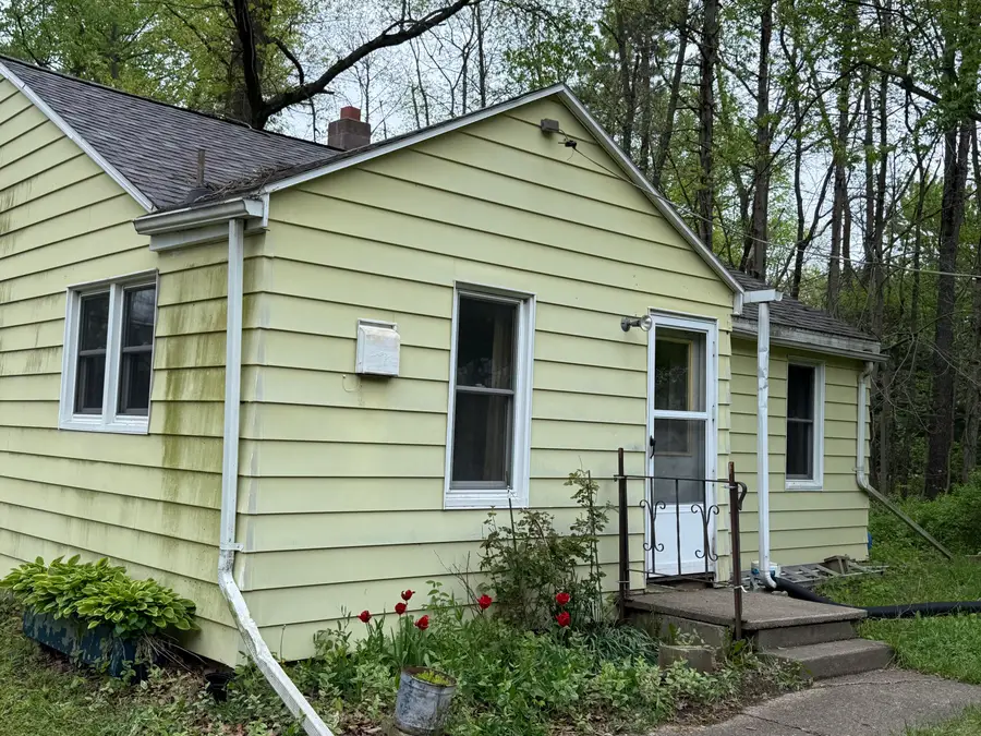 2264 White Street, Niles, MI 49120 - #3