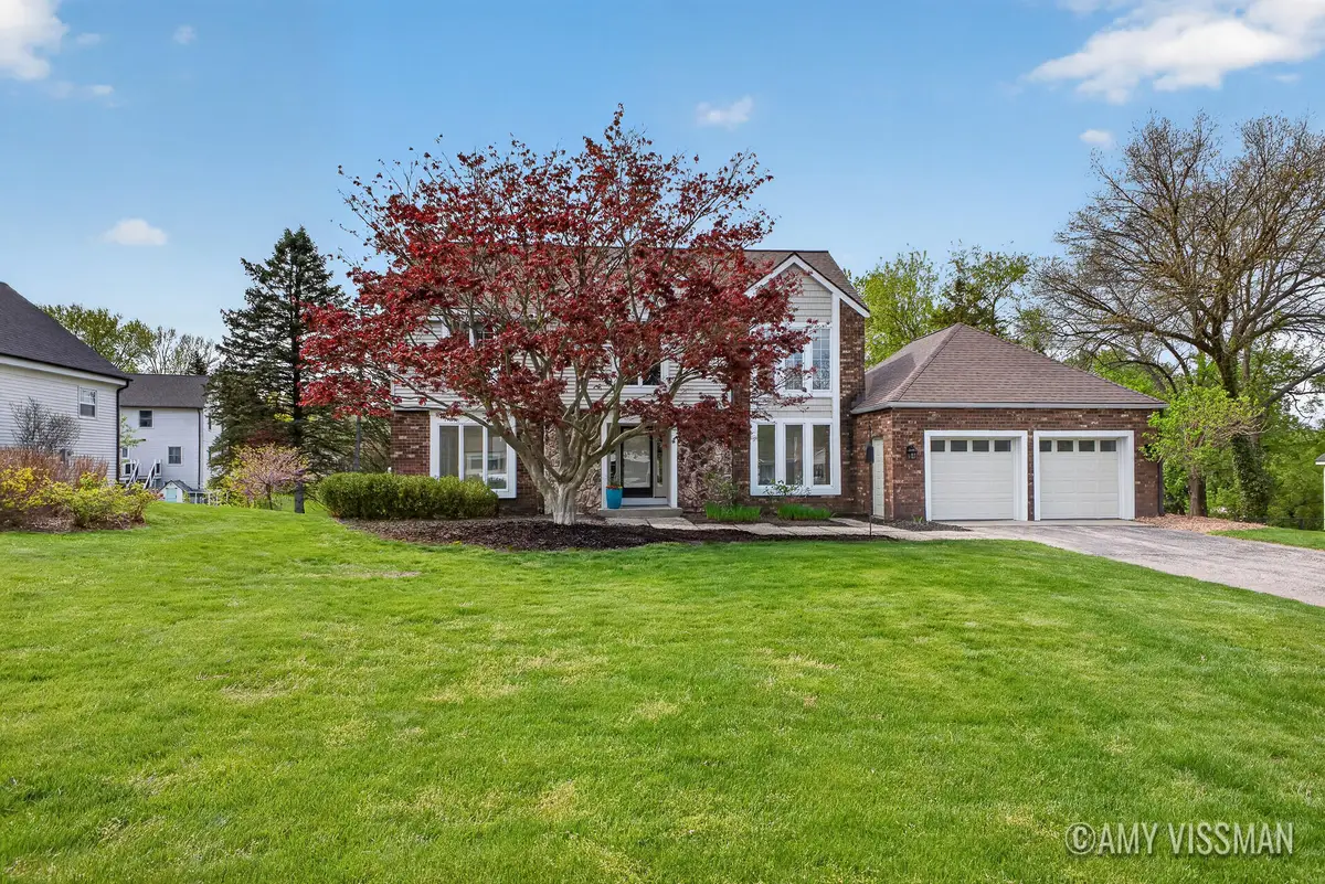 3415 N Applecrest Court Se, Ada, MI 49301 - #1